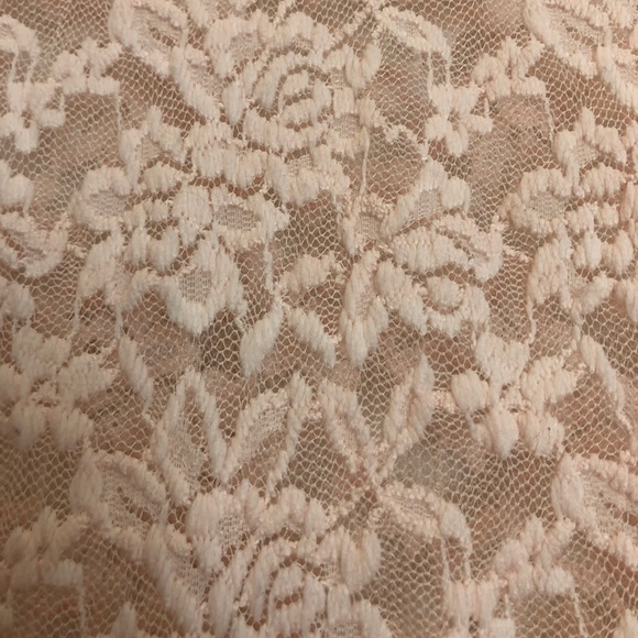 Lace long sleeve top - Picture 3 of 3